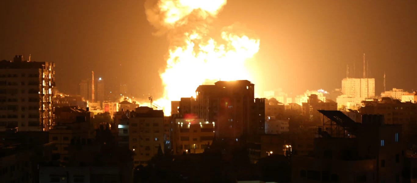 Ισραηλινός ΥΠΑΜ: «Η Γάζα θα καεί» - Μαχητικά του Ισραήλ βομβάρδιζαν επί 40 λεπτά τούνελ της Χαμάς (βίντεο)